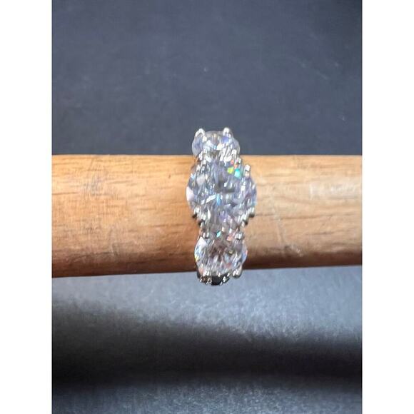 Vintage 3 stone CZ sterling silver ring size 7 - Picture 13 of 16